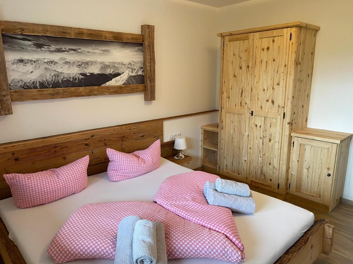 Chalet Fuegen Luaran gambar