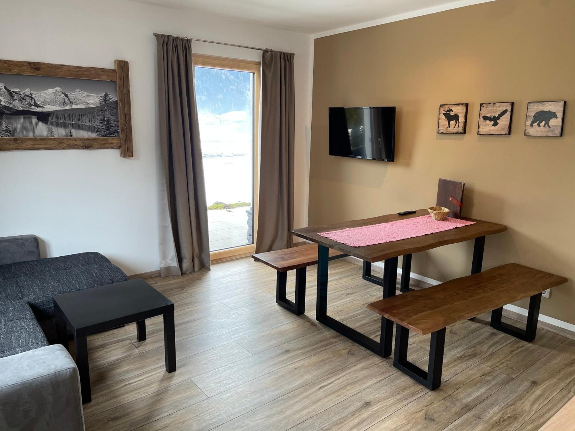 Chalet Fuegen Luaran gambar