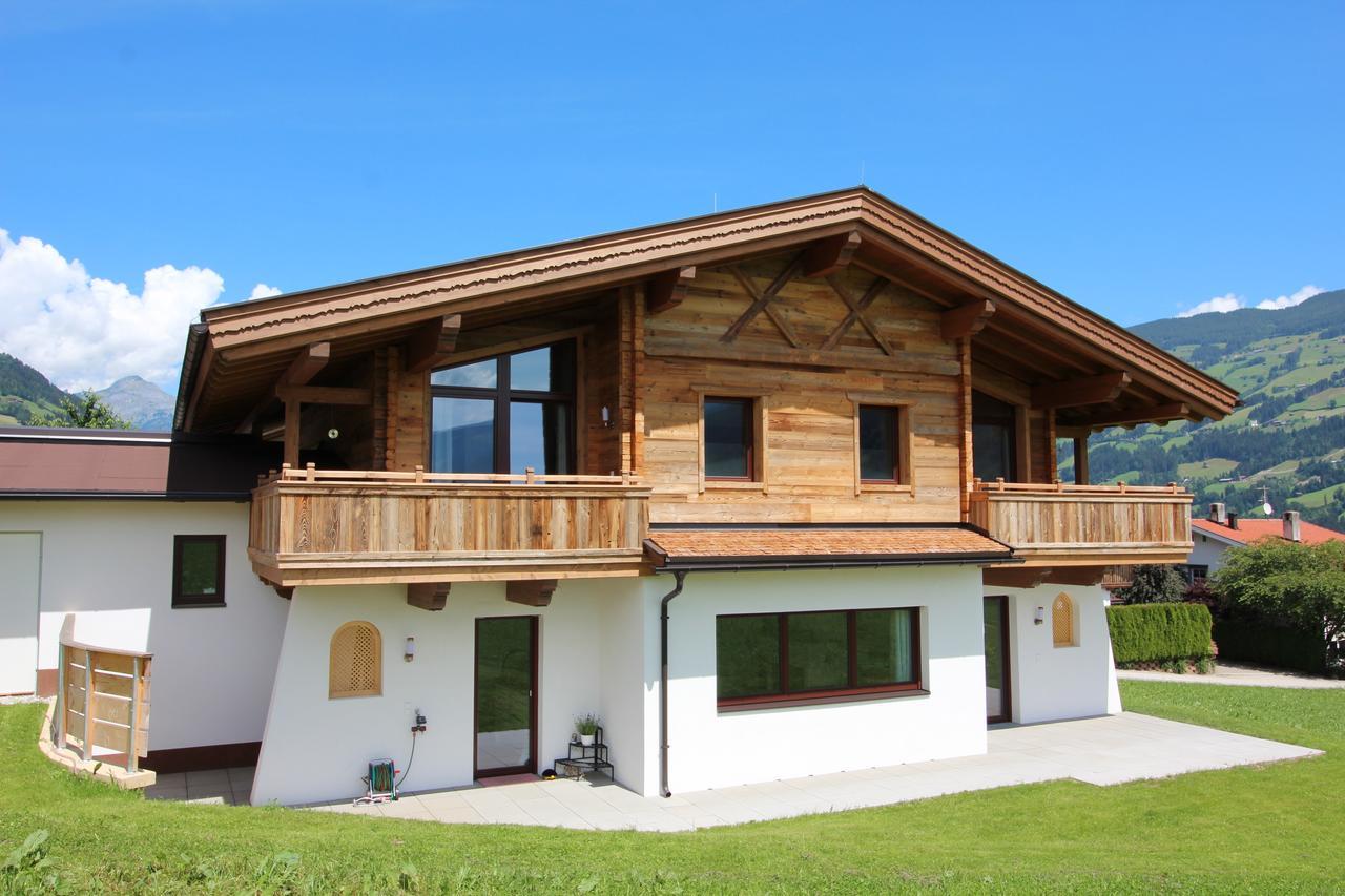 Chalet Fuegen Luaran gambar